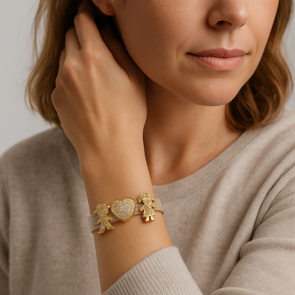 🎁 Pulseira Relógio Naroa Dourada Grátis na compra de 3 charms ou mais